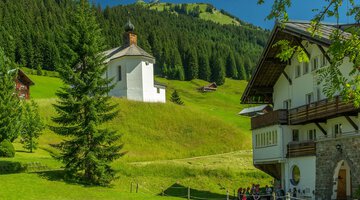 Im Dorf Baad