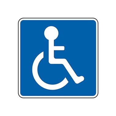 Ein Symbol für Barrierefreiheit. Es zeigt eine sitzende Person im Rollstuhl auf einem blauen Hintergrund. | © Parkplatz für mobilitätseingeschränkte Personen