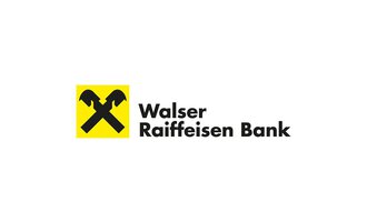 Ein Logo der Walser Raiffeisen Bank mit einem gelben Hintergrund und einfachen grafischen Symbolen. Der Name der Bank ist deutlich sichtbar darunter. | © Walser Raiffeisen Bank AG Logo