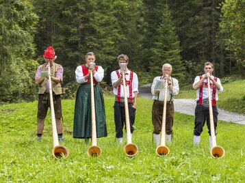 Alphornwanderung | © Kleinwalsertal Tourismus | Frank Drechsel