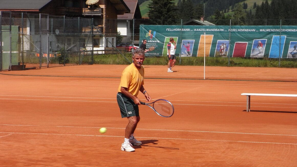 Tennis im Kleinwalsertal Sommer | © Sportverein Casino Kleinwalsertal