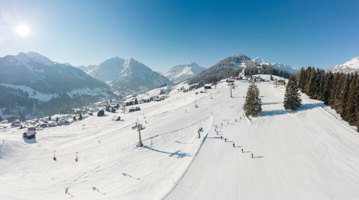 Skitag am Parsenn  (c)  - Oberstdorf Kleinwalserta